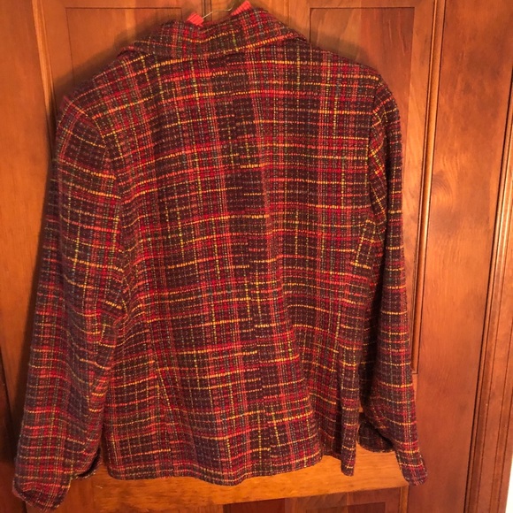 Tweed Blazer with coordinating turtleneck. - Picture 3 of 3